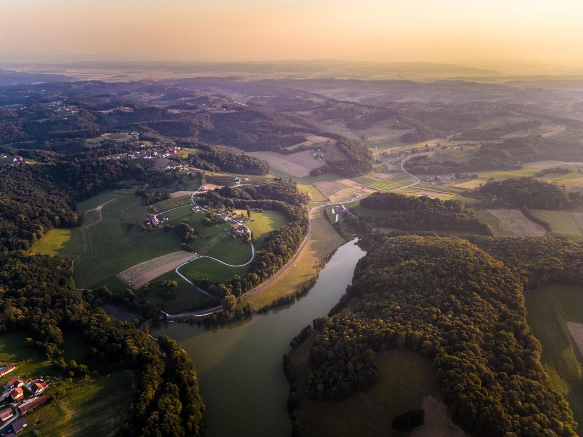 Falkensteiner Premium Camping Lake Blagus Sveti Jurij ob Scavnici Ngoại thất bức ảnh